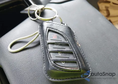 2019 Lexus Es 300H Luxury z USA, uszkodzony, nr VIN JTHB21B19K2002768